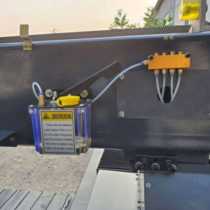 Auto lubrication system