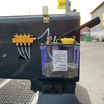 automatic lubrication system of CNC wood cutting machine