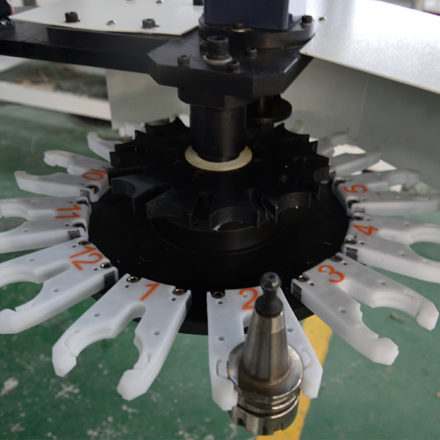 rotary automatic tool change cnc router