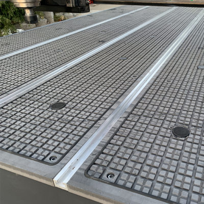 vacuum table in zones which can absorb small size material